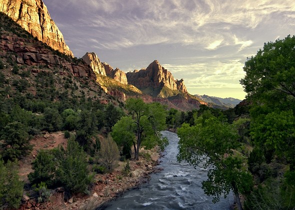 Near entrance to Zion National Park Utah - Stephen Felce