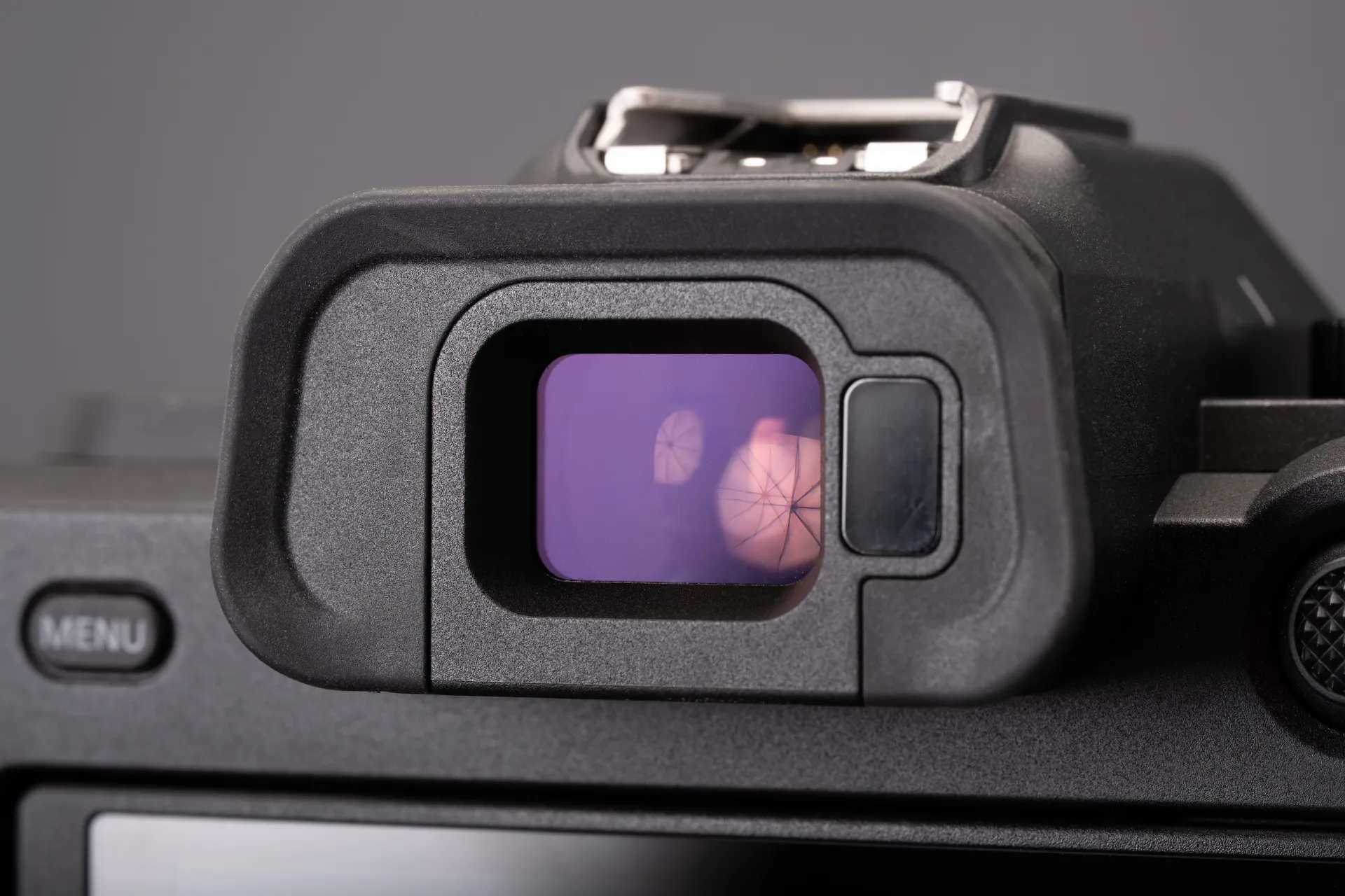 The EOS R8 II's EVF