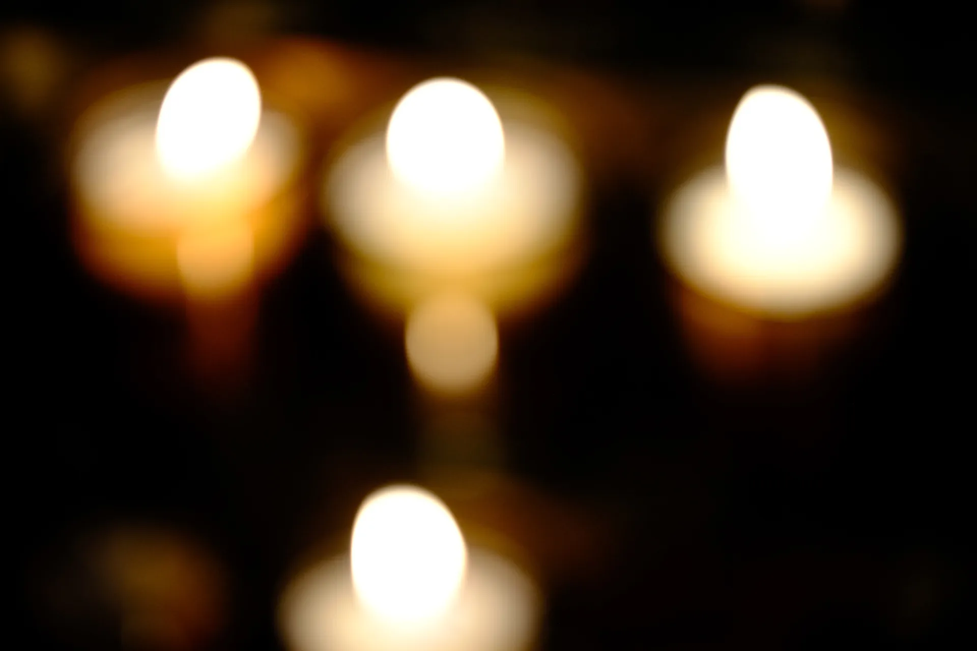 Blurred candlelight.